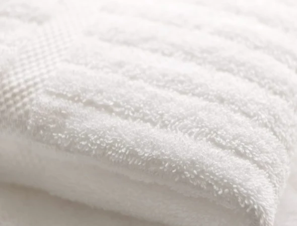 STANDARD TEXTILE Luxury Stripe® Towel Collection 2 ~blog/2024/6/19/towel_luxurystripe_02_619x538